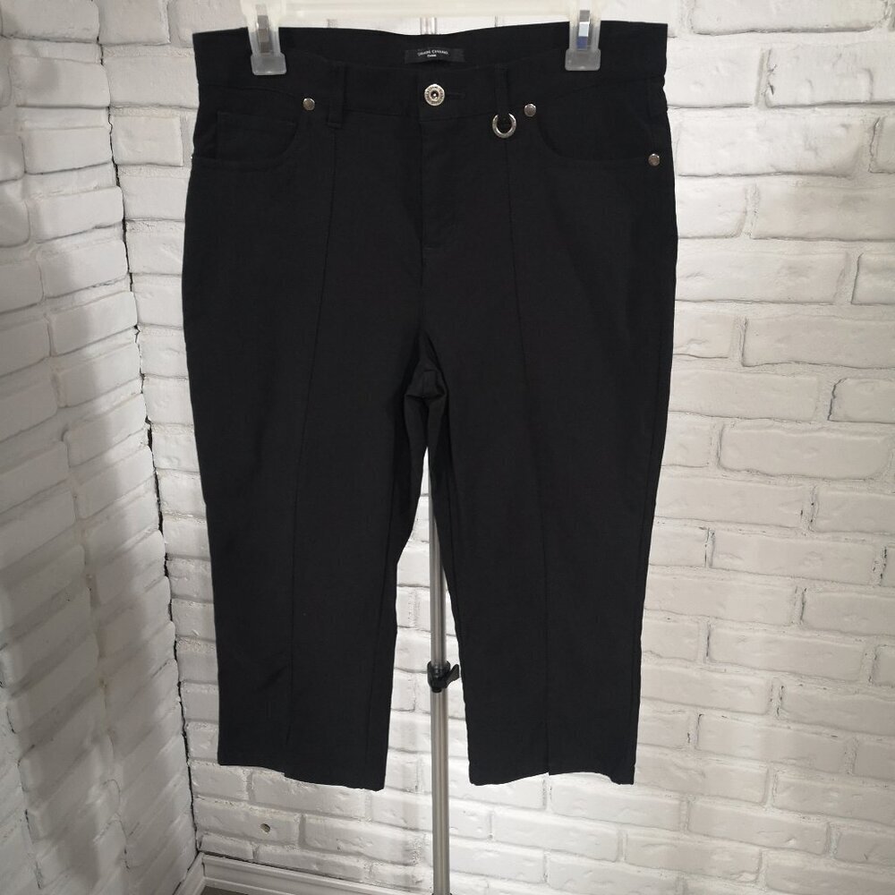 Simon Chang Ladies Size 10 Black Zipper & Button Closure Capri Pants